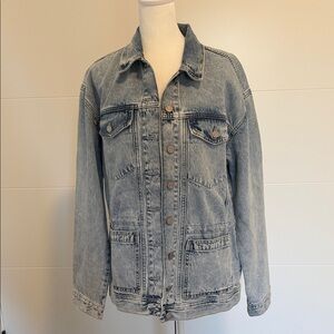 GAP Oversized Light Blue Denim Jacket - Small Tall